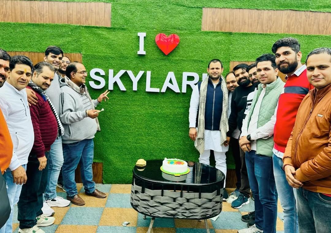 Hotel Skylark & Banquet Palwal Екстериор снимка